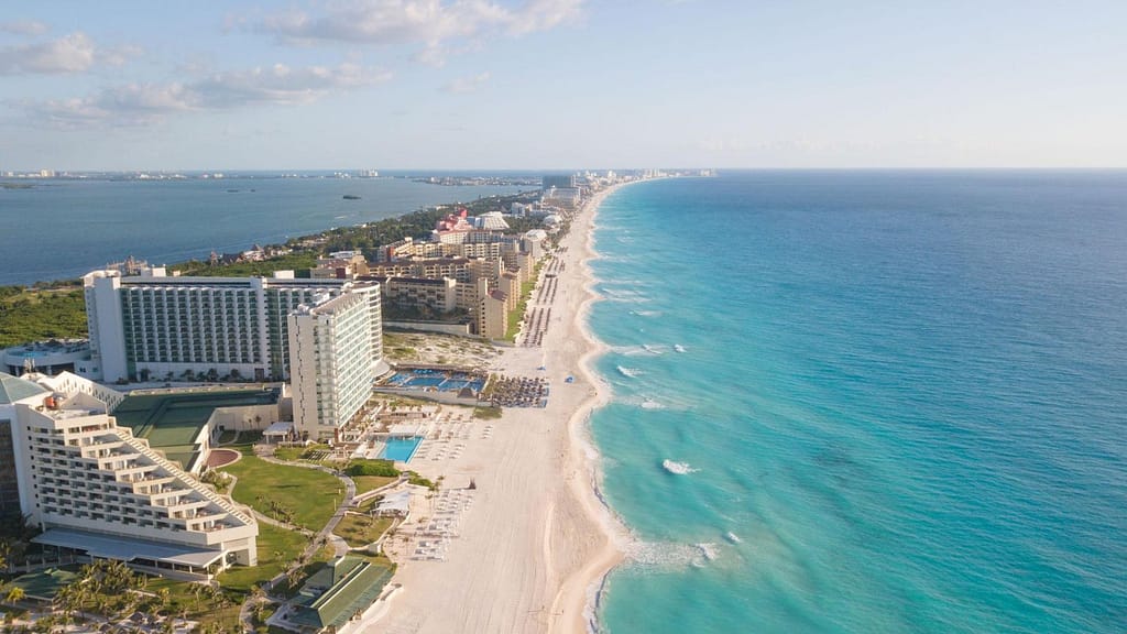 best-beaches-in-mexico-for-families-1600x900 | Go With The Family Best beaches in Mexico for families with turquoise water and resorts