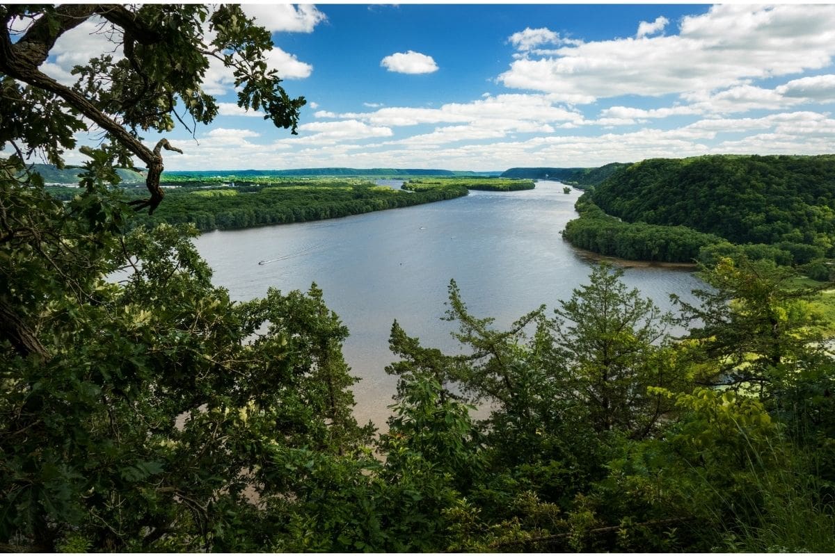 Mississippi River From Fire Point, Effigy Mounds | Go With The Family Mississippi River viewed from Fire Point at Effigy Mounds National Monument in Iowa