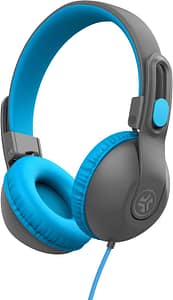 kids-headphones-family-travel | Go With The Family Kids headphones for family travel and in-flight entertainment on flights with kids